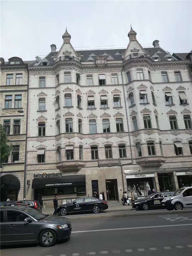 北歐+俄羅斯14日游集錦 沙尼亞首都塔林、諾貝爾文學(xué)研究院、天主教堂、王宮和皇家圖書(shū)館