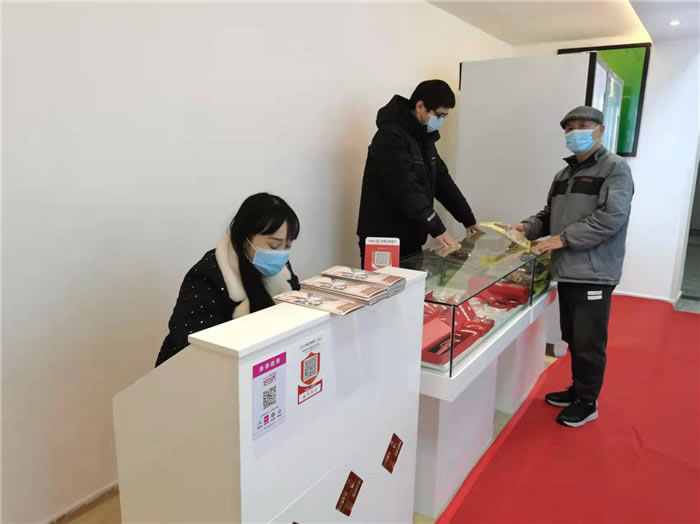 四川中青旅綿陽(yáng)分社、綿陽(yáng)市中旅假日旅行社、綿陽(yáng)自來(lái)文化傳播有限公司24H自助售貨服務(wù)盛大開(kāi)業(yè)