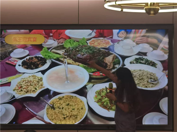 綿陽(yáng)中旅行假日旅行社舉行“什邡號(hào).2025熊貓專列”旅游線路分享會(huì)